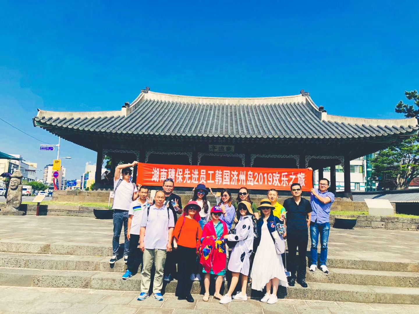 遠(yuǎn)程監(jiān)控,報(bào)警巡邏,清機(jī)加鈔,清分整點(diǎn),憑證寄庫,頭寸箱寄庫,商鋪安保,智能家居